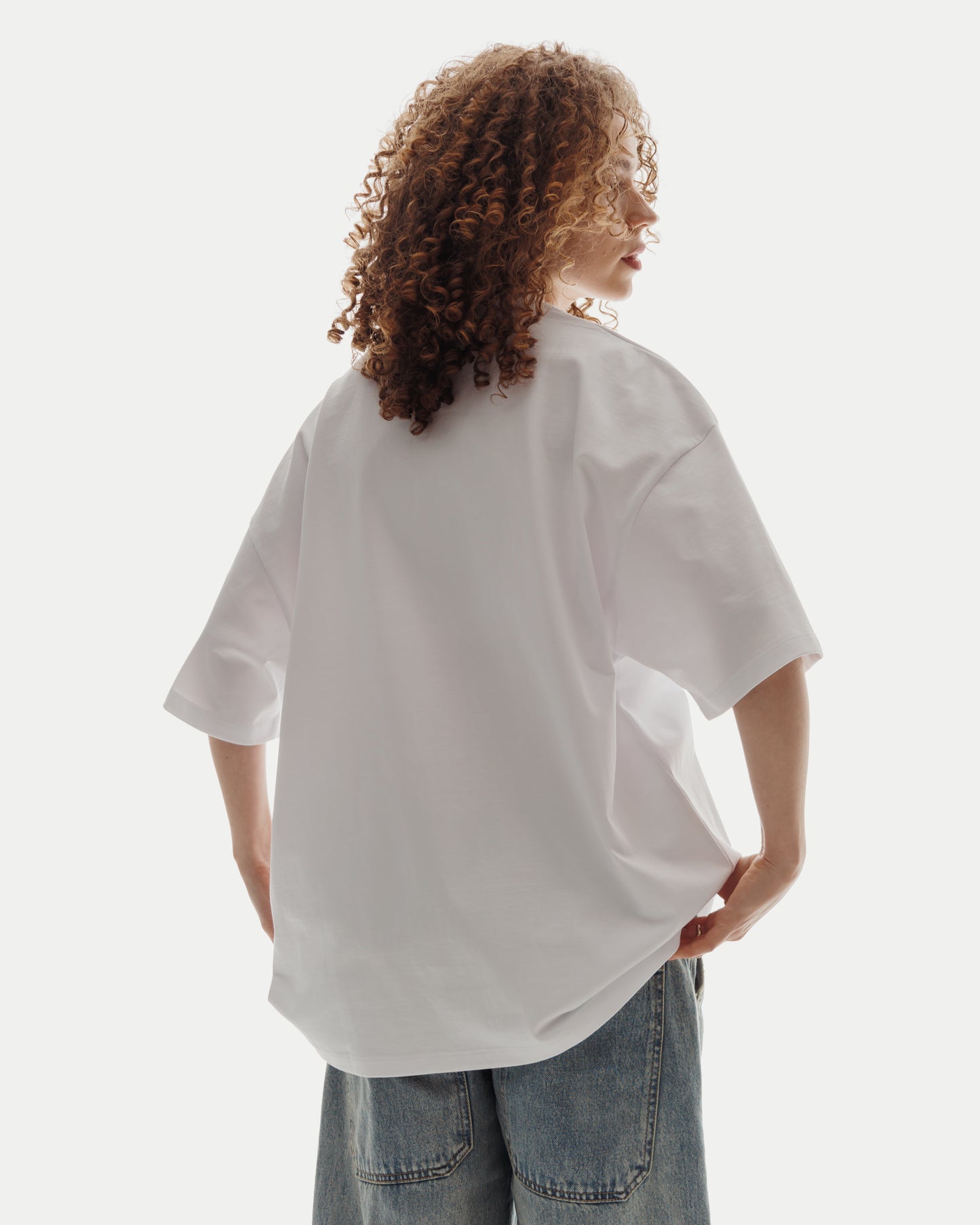 UNIT TEE in Cloud White