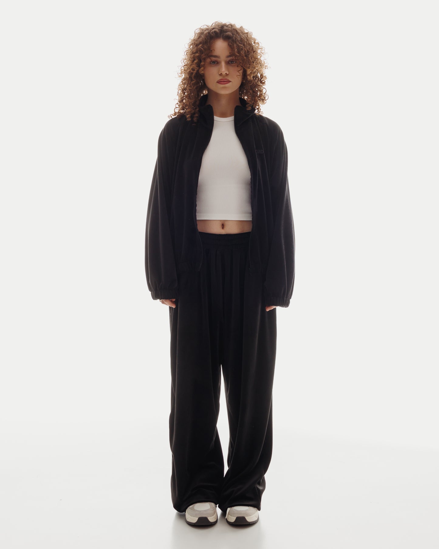 VELOUR JOGGERS in Ink Black