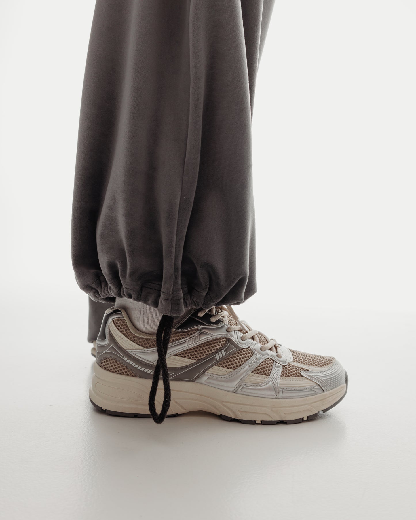 VELOUR JOGGERS in Shark Gray