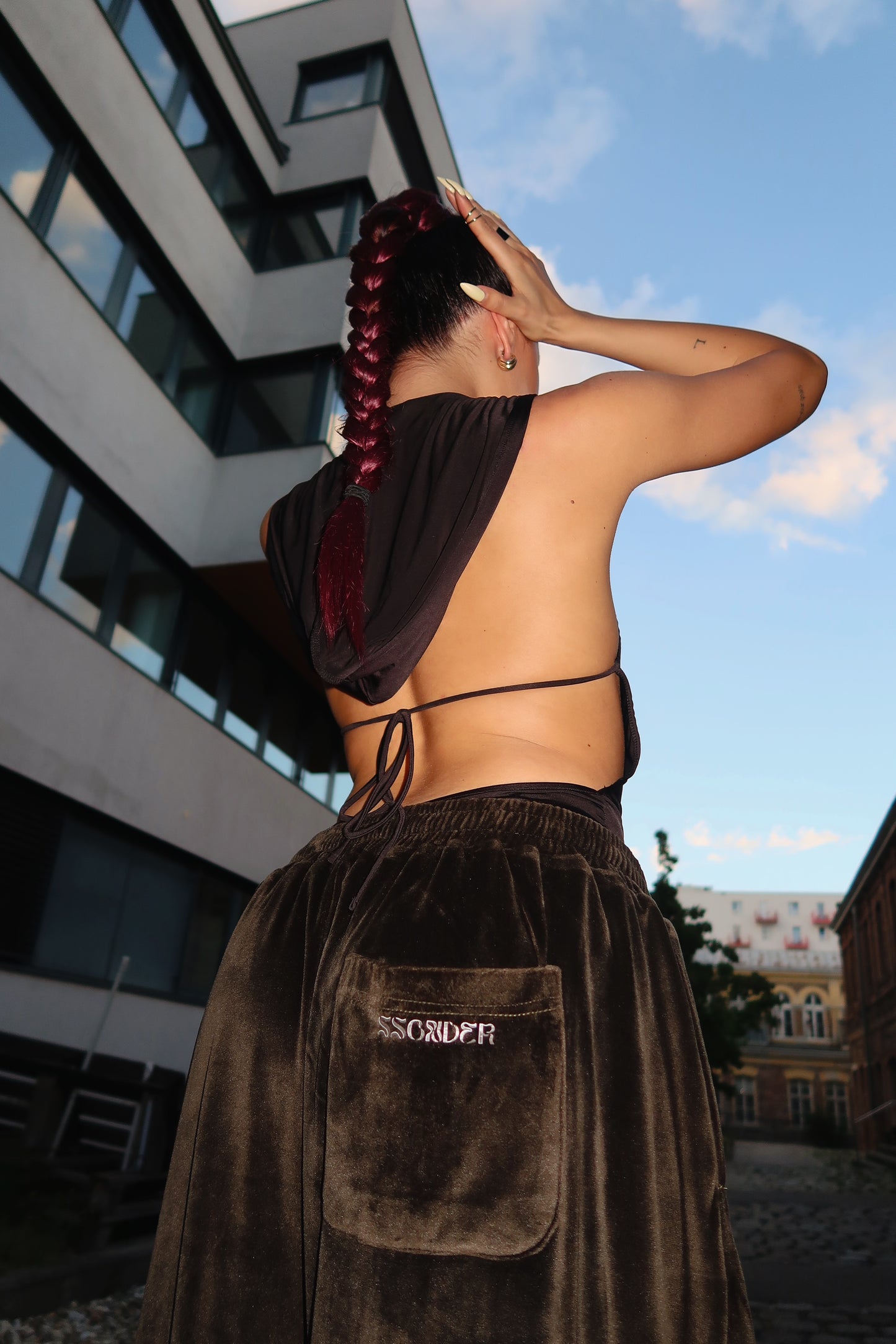 VELOUR JOGGERS in Olive Brown